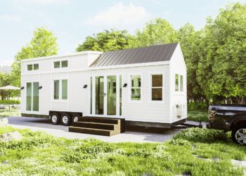 Embracing Tiny Living: A Cozy 272 Square Foot Home on Wheels