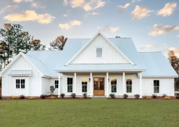 Split Bedroom Modern Farmhouse With Rear Grilling Porch – 2166 Sq Ft