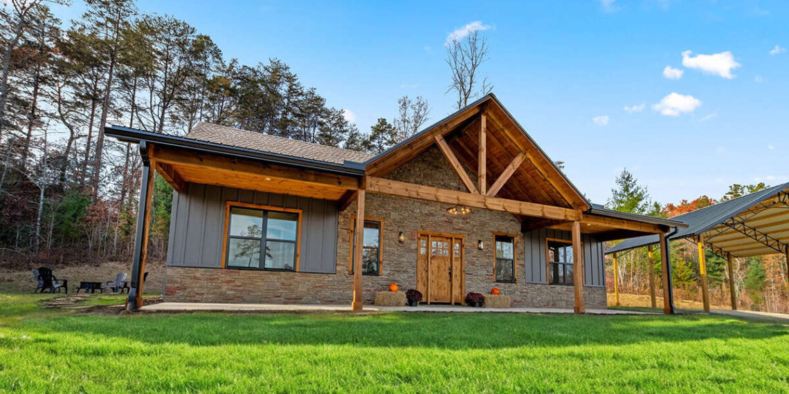 Craftsman Home – 1,497 Sq Ft, 2-3 Bedrooms, 2 Bathrooms